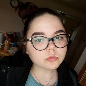 Meet your Posher, Maddie